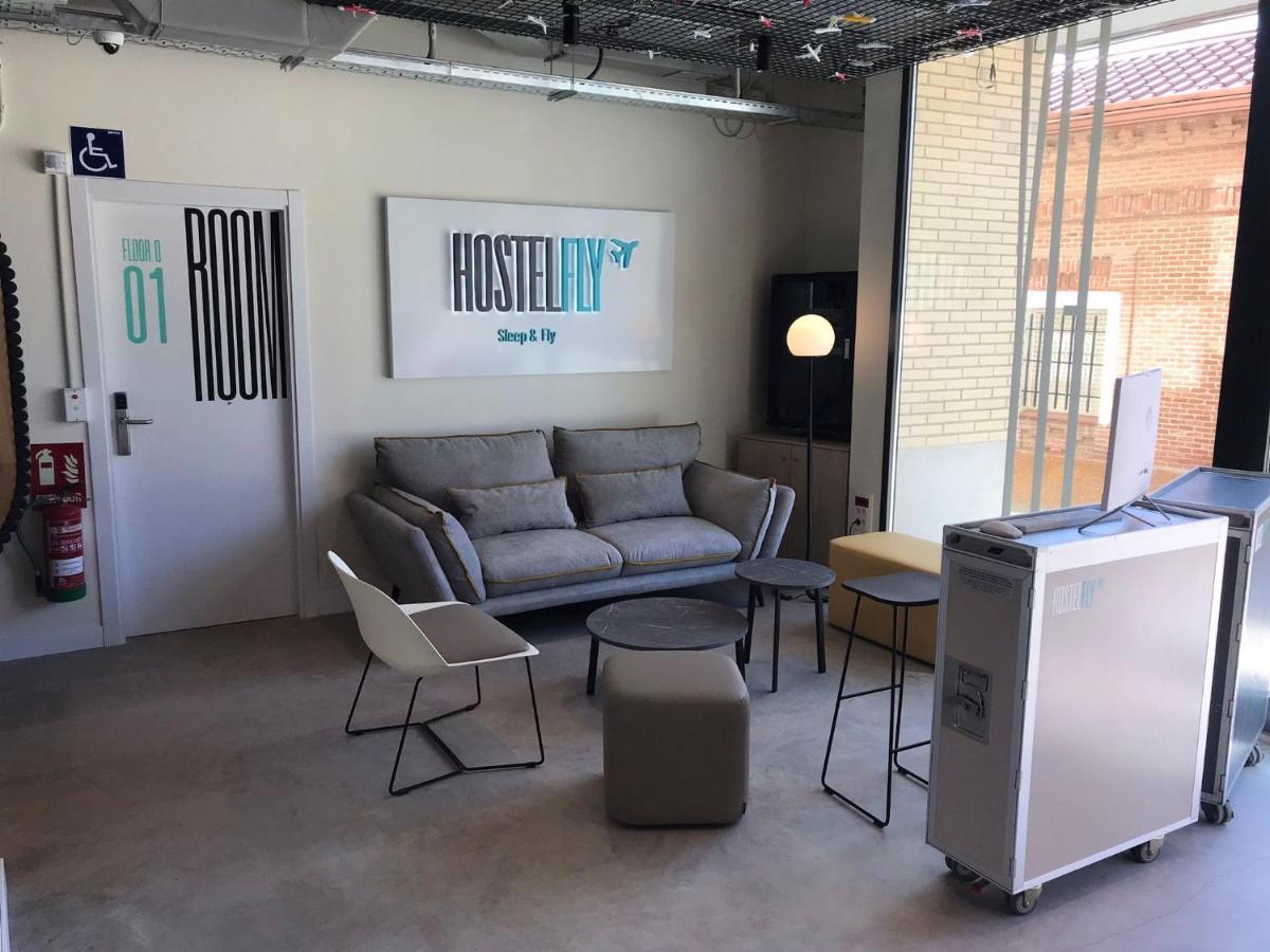 Hostelfly Madryt Zewnętrze zdjęcie