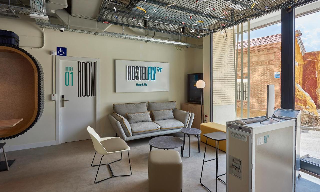 Hostelfly Madryt Zewnętrze zdjęcie